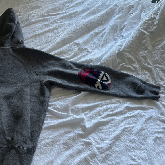 Men’s LRG hoodie - Picture 9 of 9